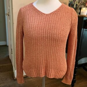 NWT Loft knit sweater
Rust color
Size 14